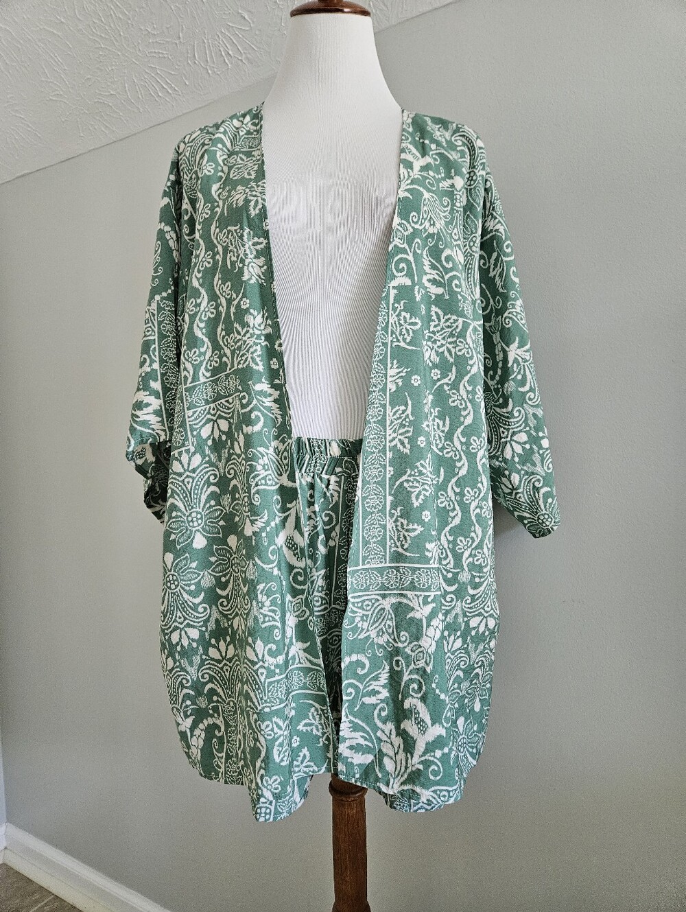 Miley + Molly | Indie Floral/Paisley Print Open Kimono & Shorts Set